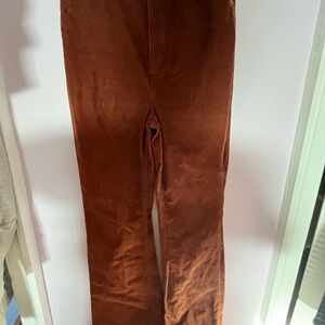 Old Navy women’s Corduroy Pants in Rust